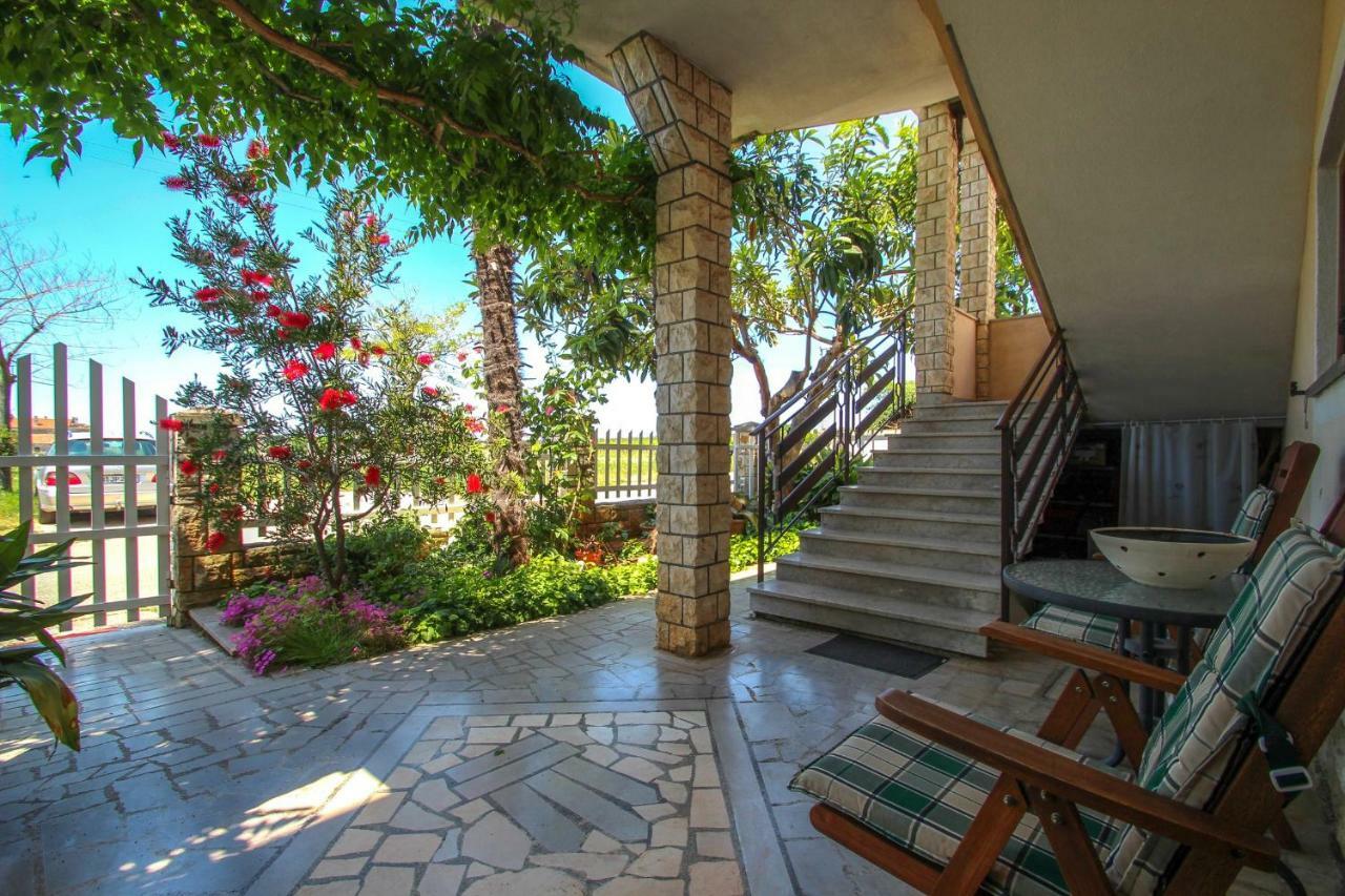 Apartment Sanja Novigrad Istria Buitenkant foto